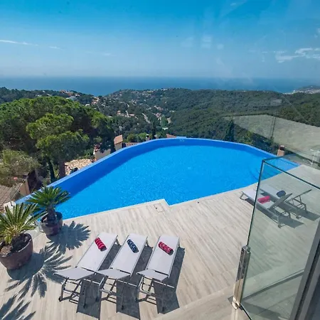Eleonora Lux Villa